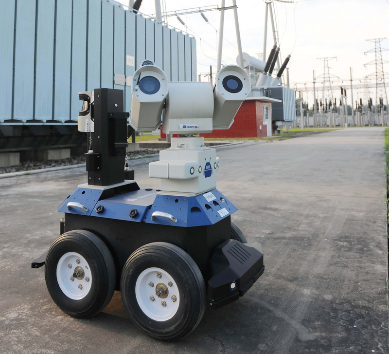 Illustration for article titled Will This Adorable Patrol Robot Ever Find What It's Looking For?